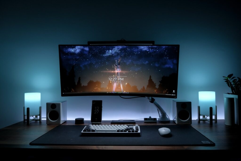 Are Wireless Devices Better For A Minimalist Setup?