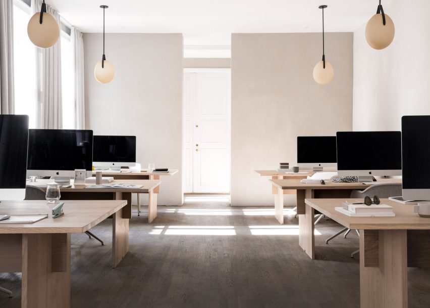 Can I Have A Minimalist Office In A Co-working Space?