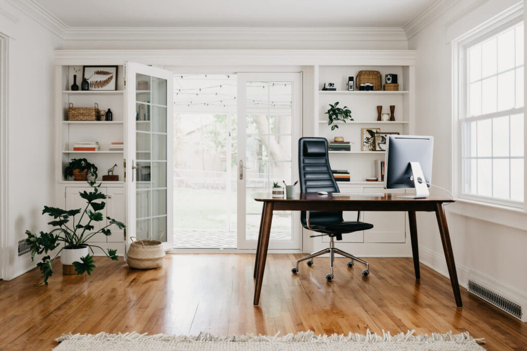 How To Choose The Right Furniture For A Minimalist Office?