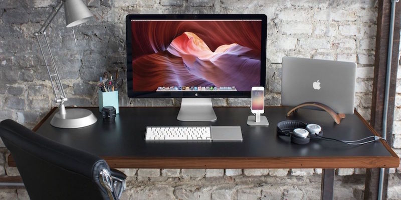 What Are The Best Minimalist Desk Accessories?