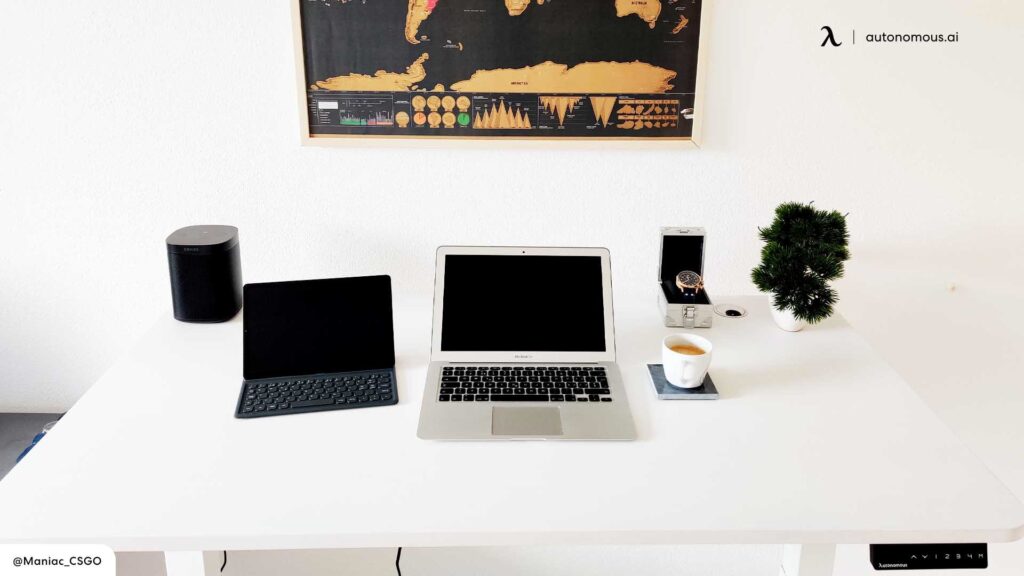 What Software Tools Could Complement A Minimalist Office Setup?